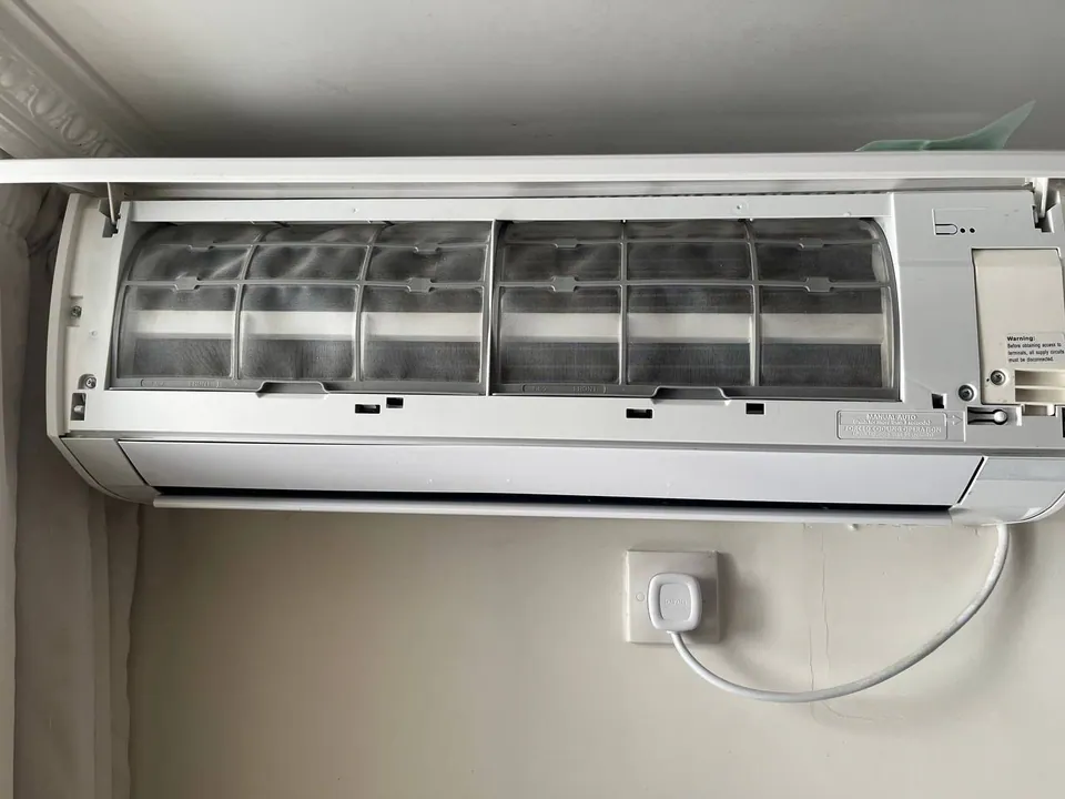 Real wall-mounted split aircon inspection